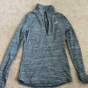 Grey pullover. Size:XS